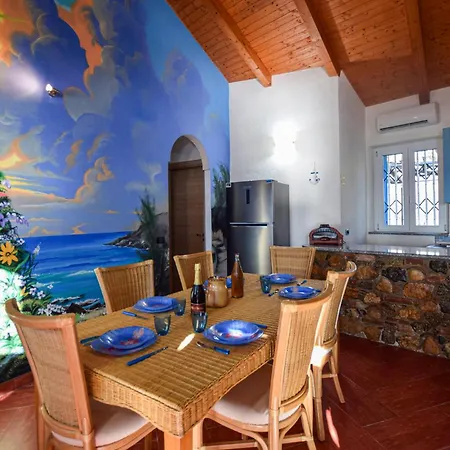 4 Bedroom Lovely In בית נופש *