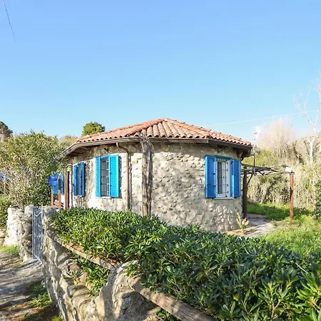 4 Bedroom Lovely In Ferienhaus *