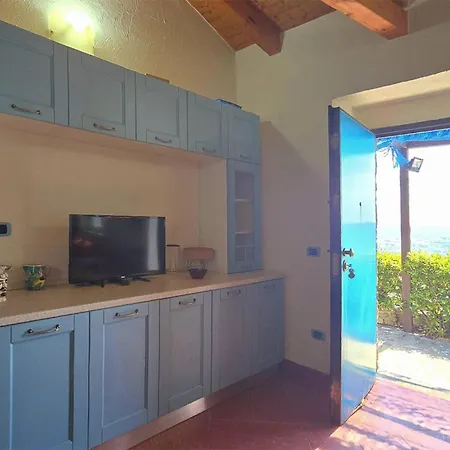 4 Bedroom Lovely In Ricadi