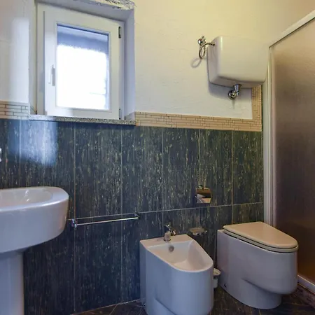 4 Bedroom Lovely In Ferienhaus