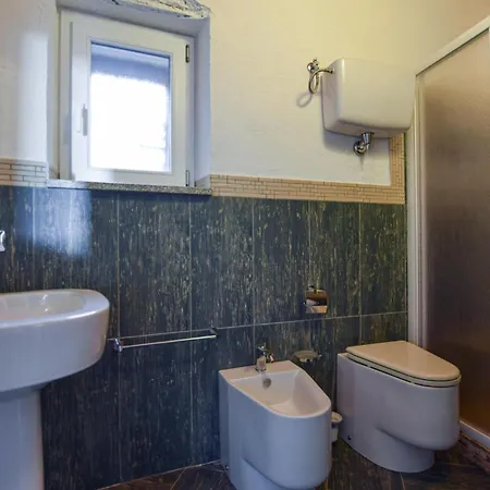 Holiday home 4 Bedroom Lovely In