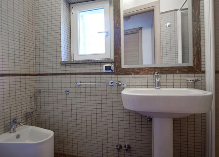 度假居 4 Bedroom Lovely In 里卡迪